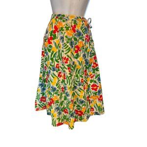 Vintage 70’s Floral Button Up Pleated A-Line Skirt . Waist 28” Length 27”